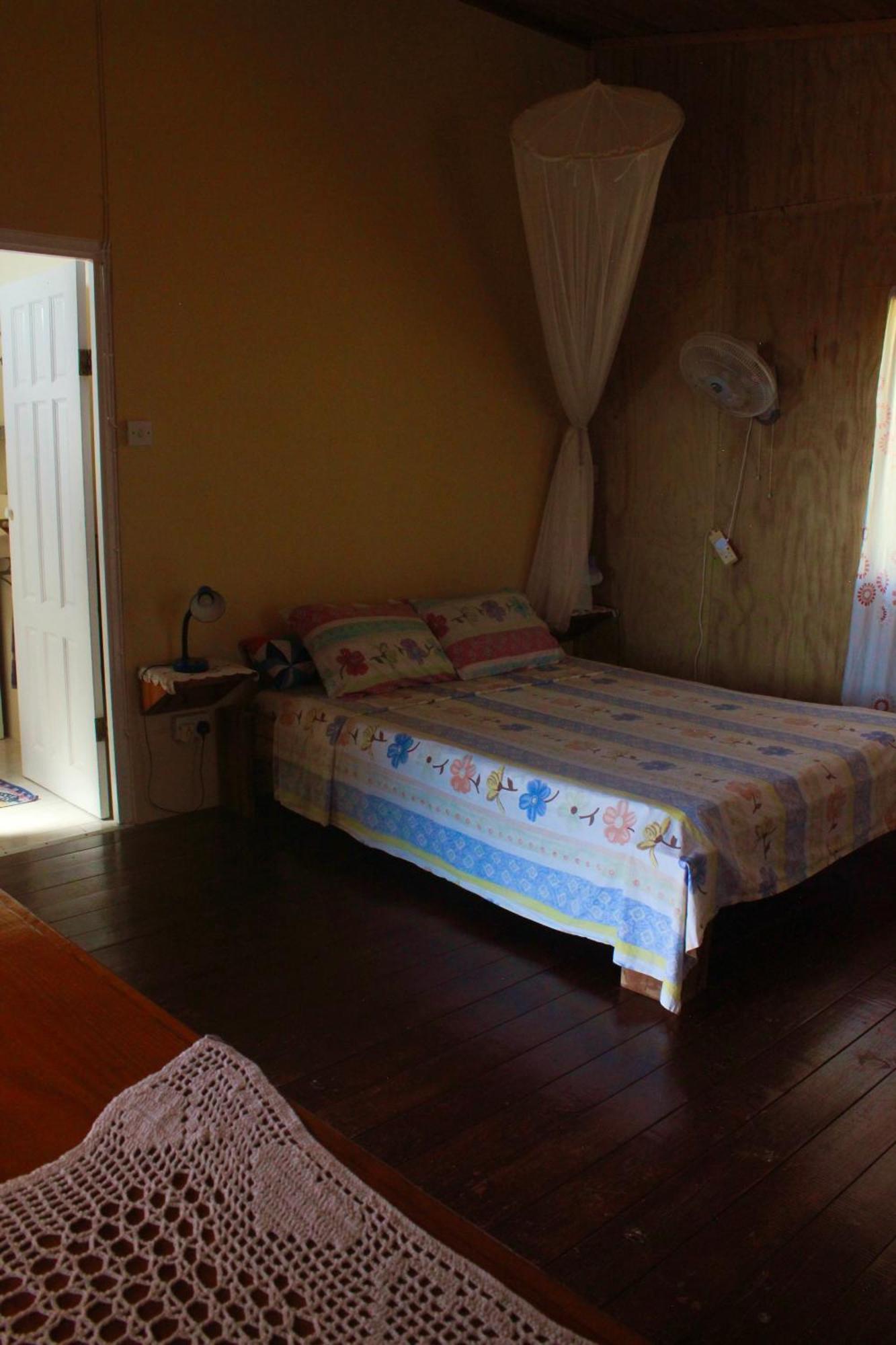 Crochu Big Sky Lodge מראה חיצוני תמונה
